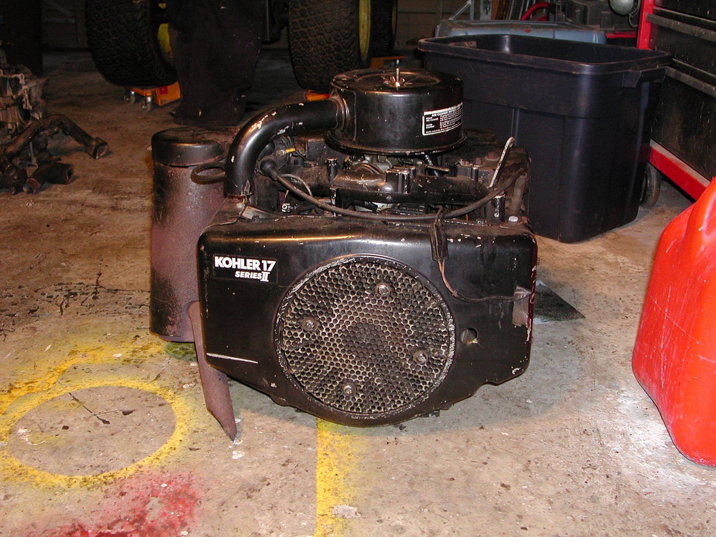 Help! John Deere 317 oil leaking? The