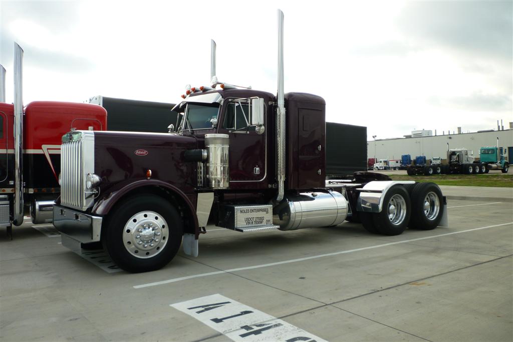 Photo: Class Pays Peterbilt Show Truck (919) | Class Pays - 2013 ...