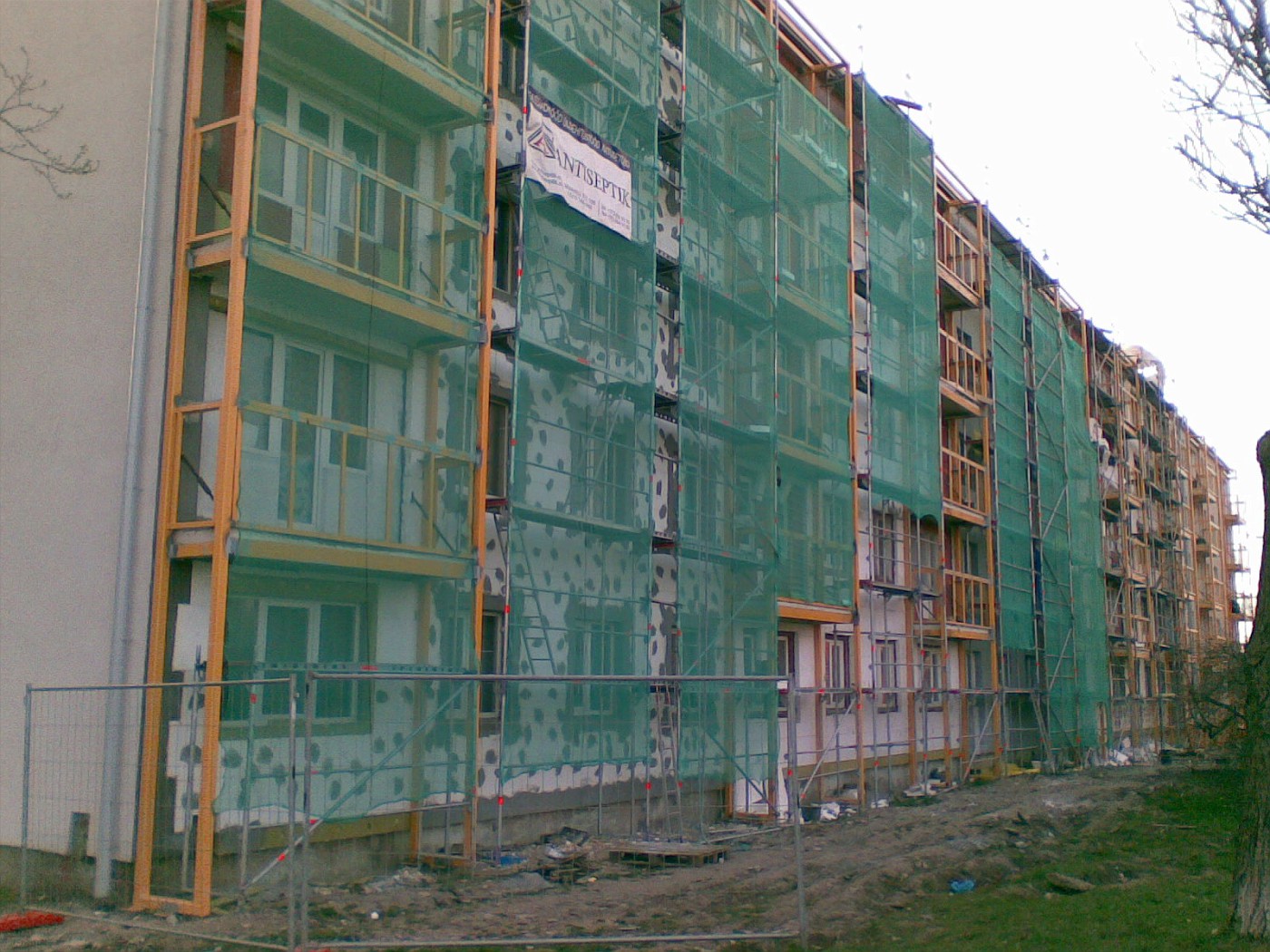 04292008026-vi.jpg