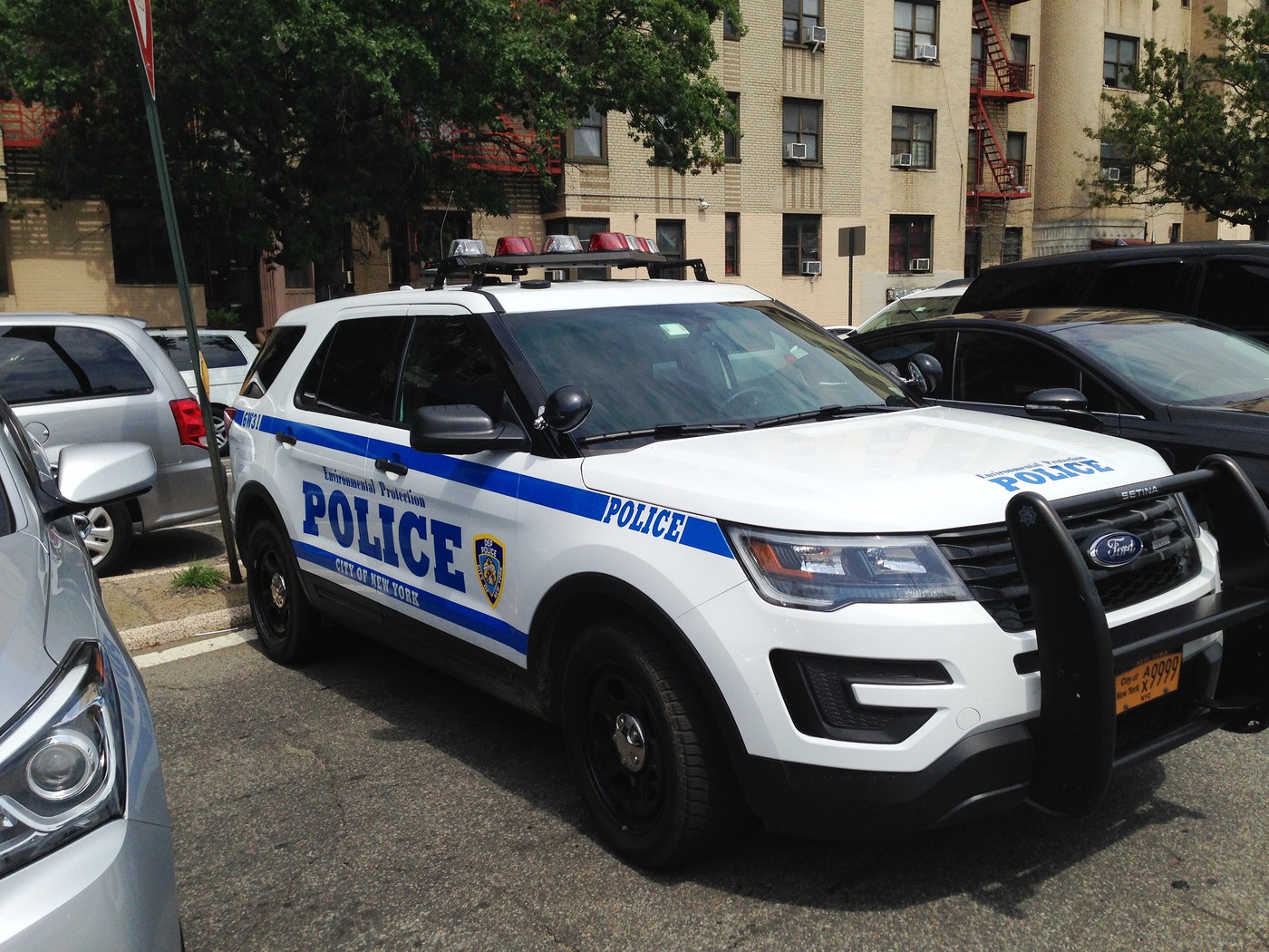 copcar dot com - The home of the American Police Car - Photo Archives