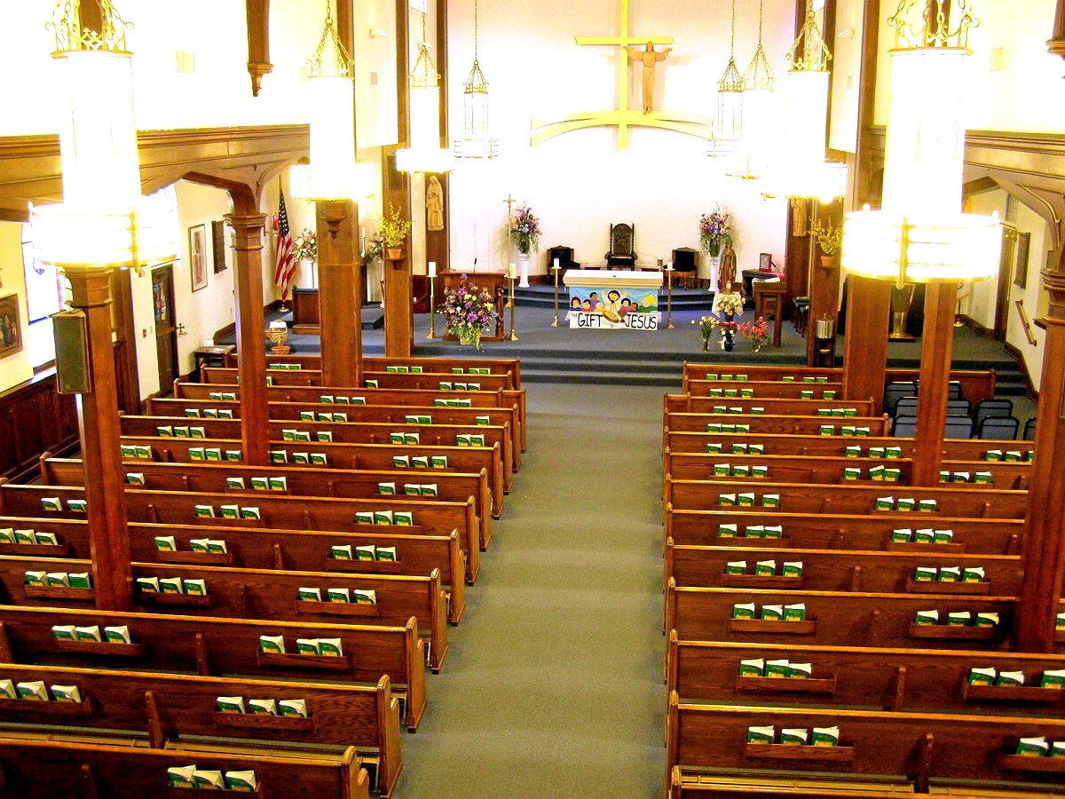 Photo EAST HAMPTON ST PATRICK CHURCH 43 EAST HAMPTON MIDDLE