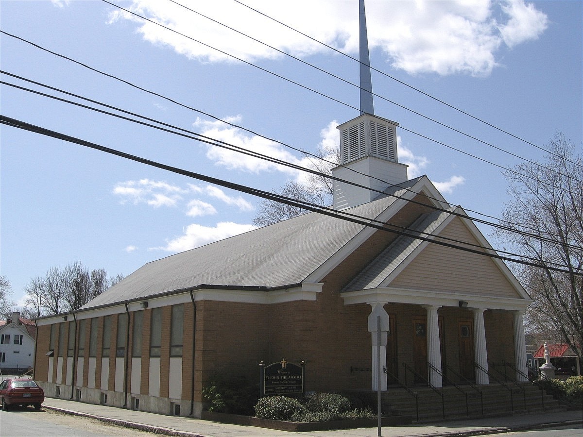 Photo PLAINFIELD ST JOHN THE APOSTLE CHURCH 01.jpg PLAINFIELD