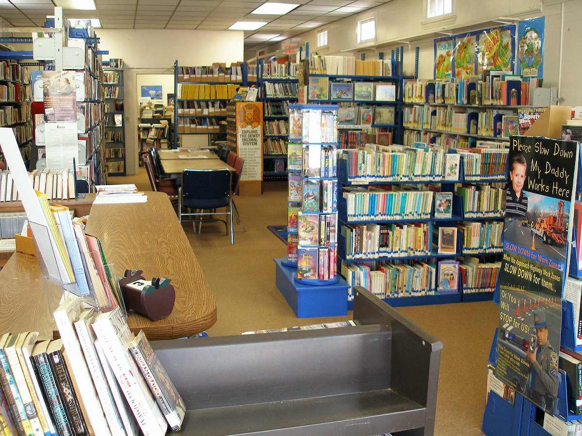 Photo PLAINFIELD PUBLIC LIBRARY 04.jpg PLAINFIELD MOOSUP