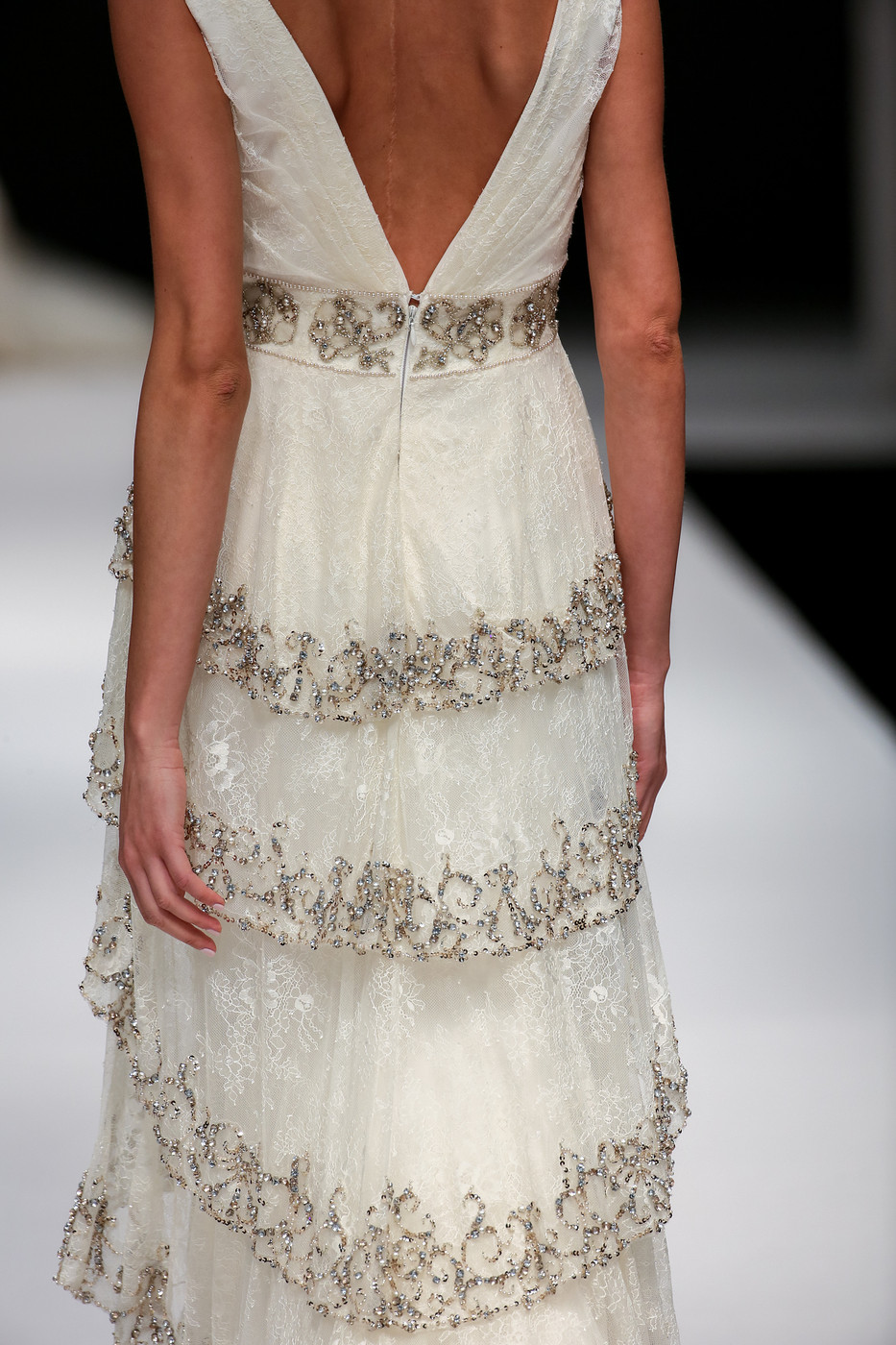 Badgley_Mischka_FW15_654-vi.jpg