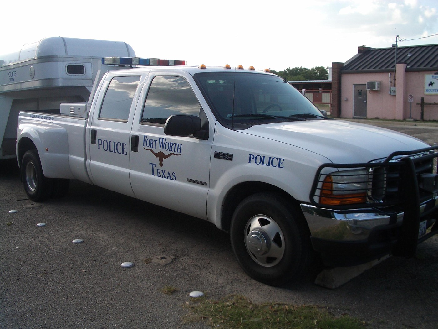 copcar dot com - The home of the American Police Car - Photo Archives