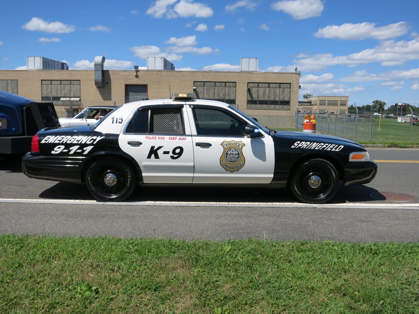 copcar dot com - The home of the American Police Car - Photo Archives