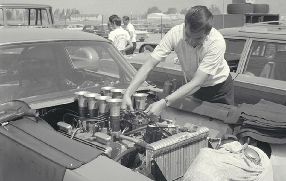 Drag racer and Funny Car pioneer Gaspar Gas Ronda, 1926-2017