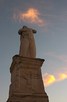 020-Statuja.jpg