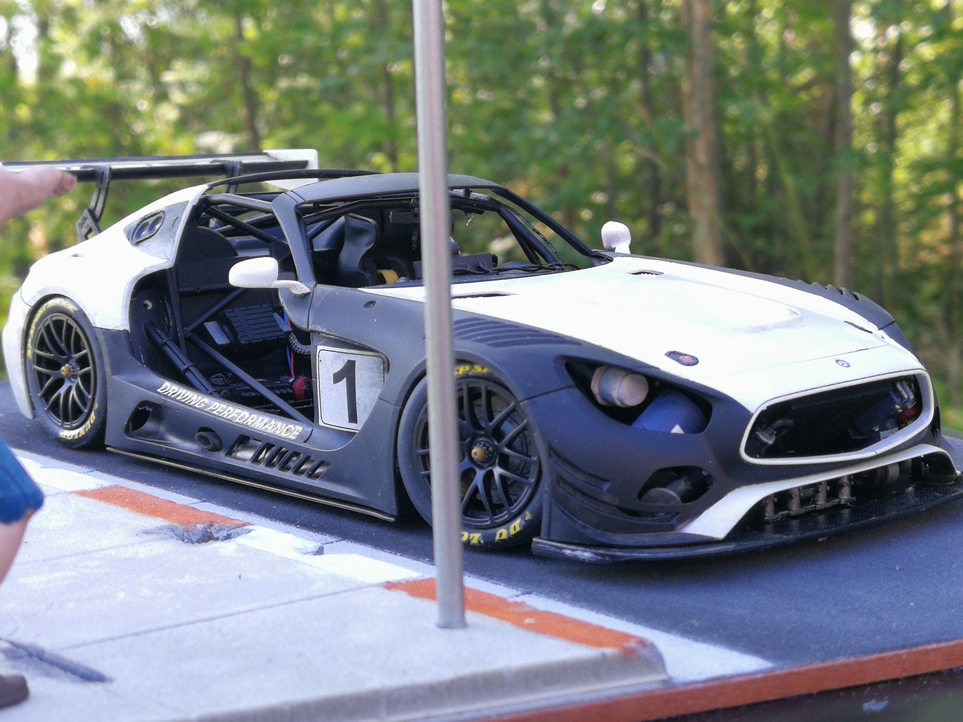 AMG GT3 - Moded Amggt3_outside_shots7-vi
